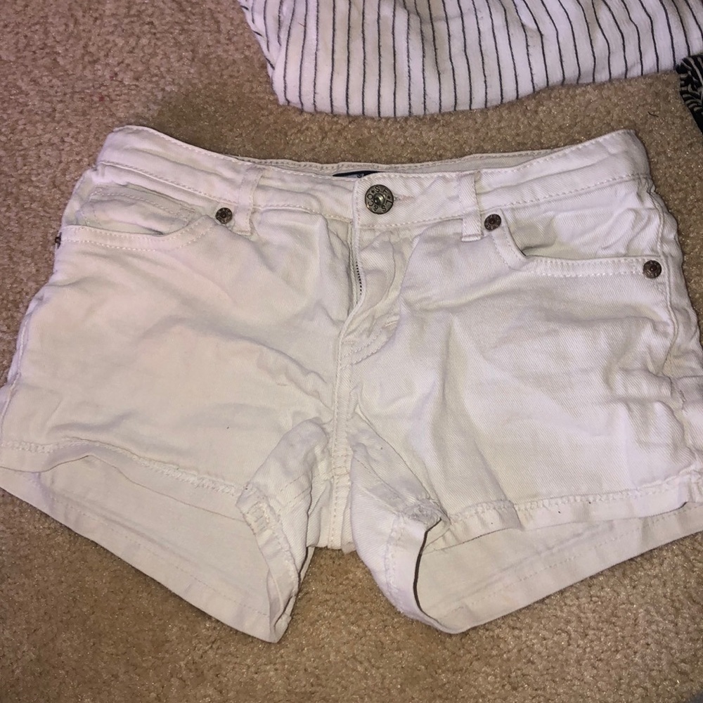 Levi’s White Denim Shorts